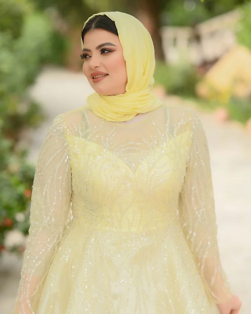 Beyaz Lale Tesettür Abiye, Saten Kemerli Uzun
