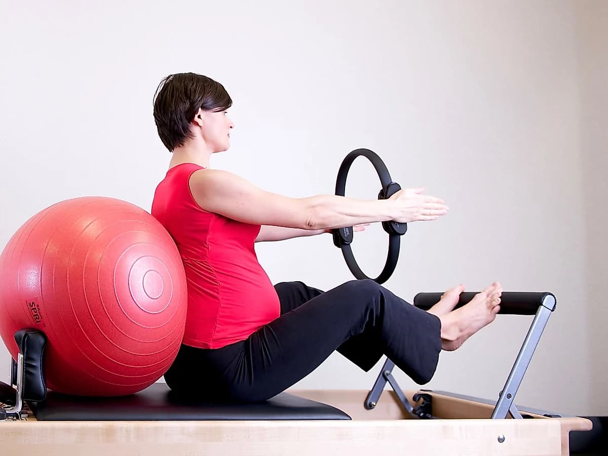 FormFit Pilates Topu 65 cm, Patlamaya Dayanıklı Pompalı