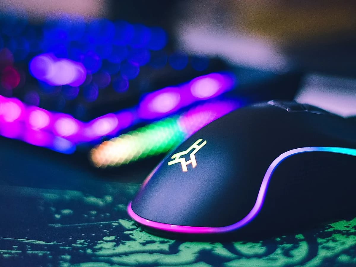 Logitech G502 X Kablolu Oyuncu Faresi, 25.600 DPI