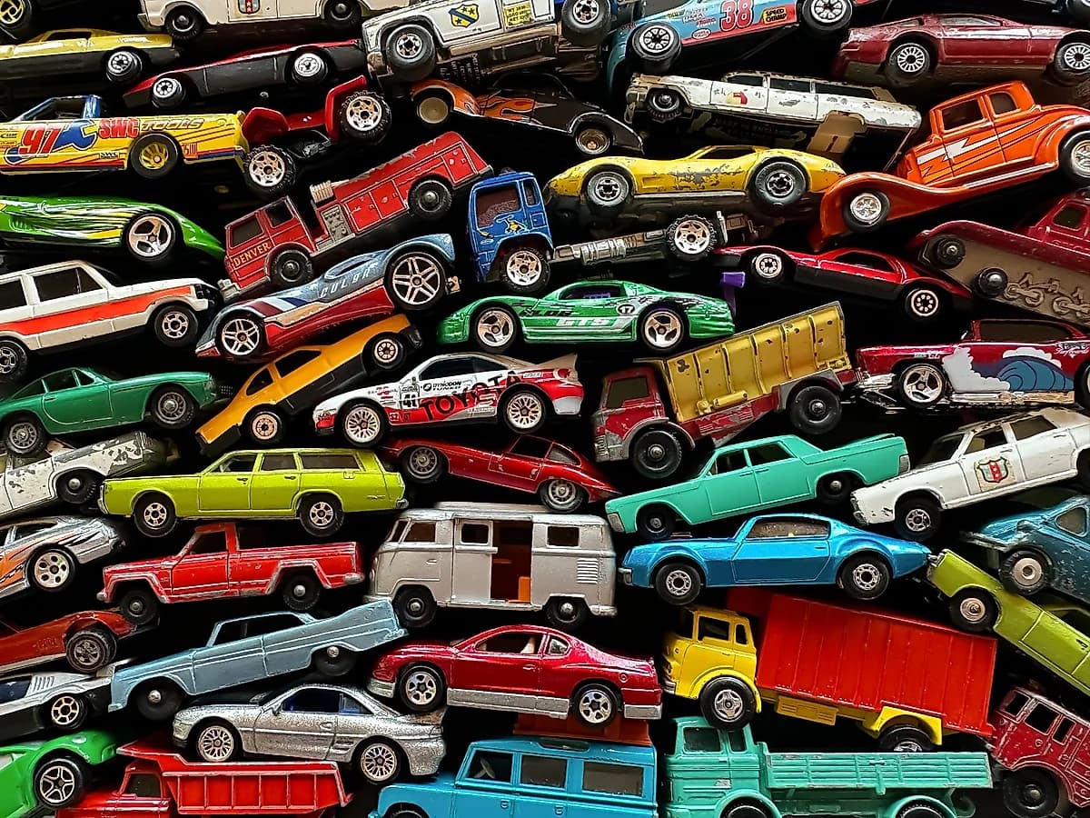 Oyunbaz Metal Oyuncak Araba 6'lı Set, 1:64 Ölçek