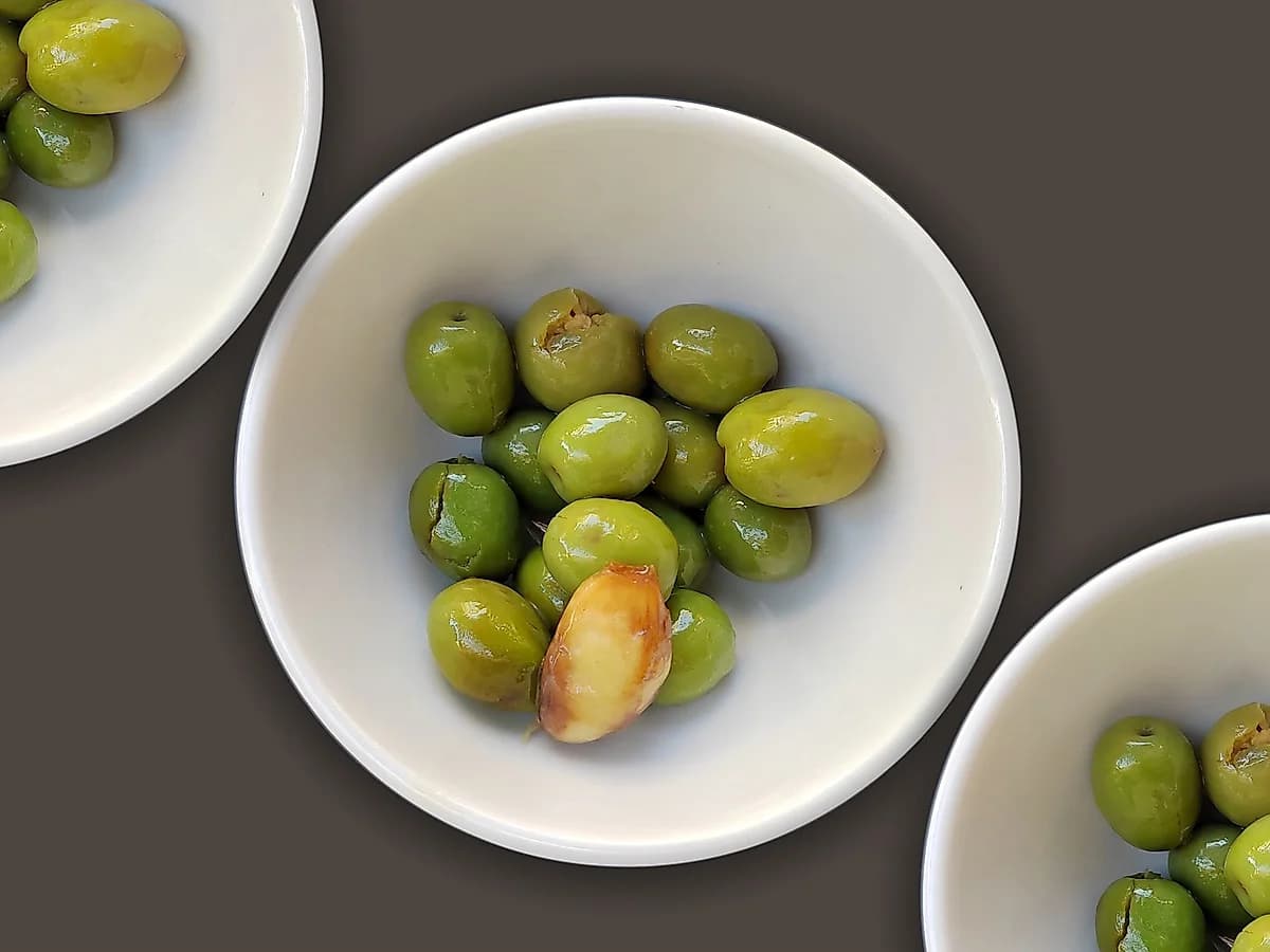 Tariş Kırma Yeşil Zeytin 800 g, Baharatlı