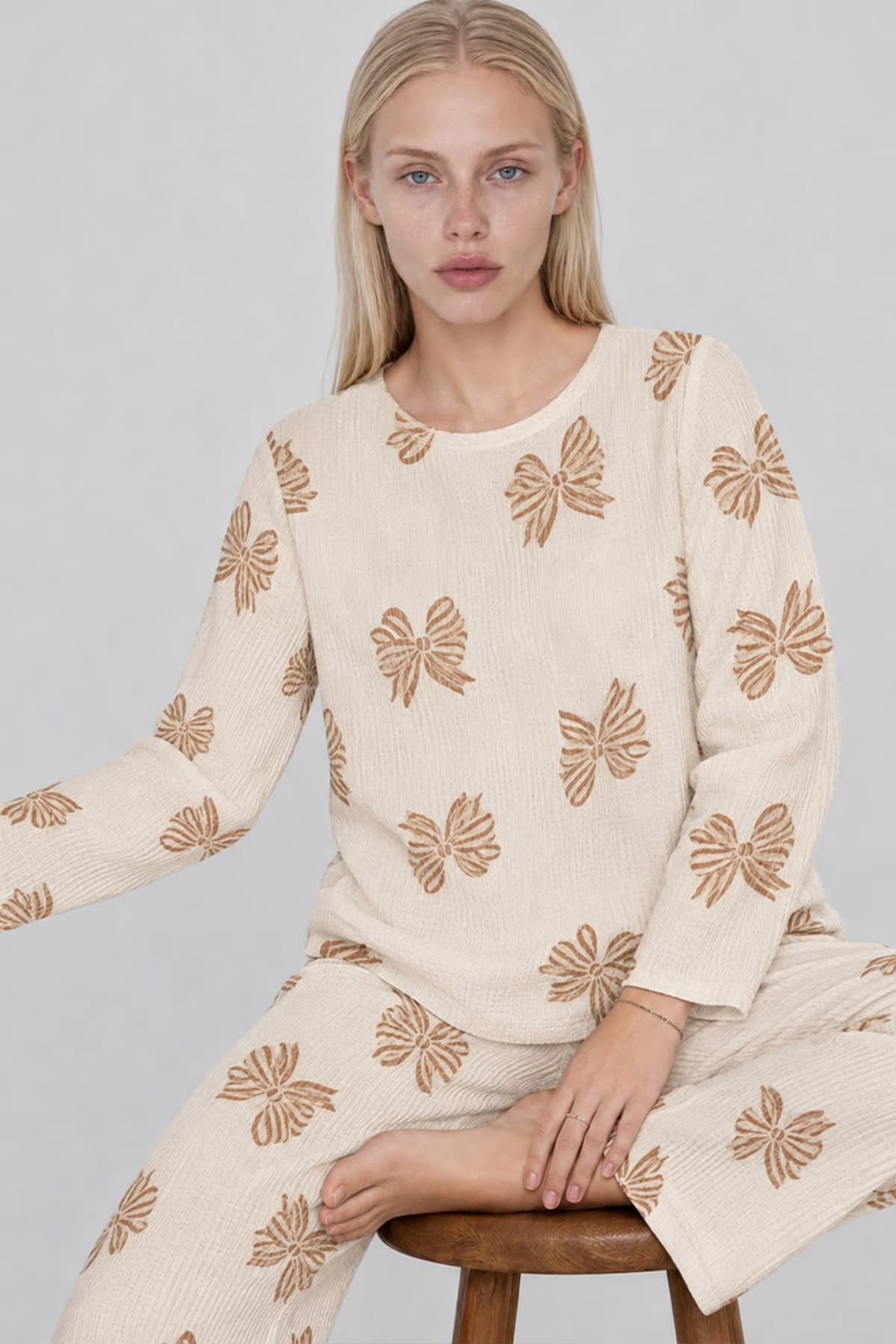 Kadın Desenli Uzun Kollu Krem Pijama Takımı 4762