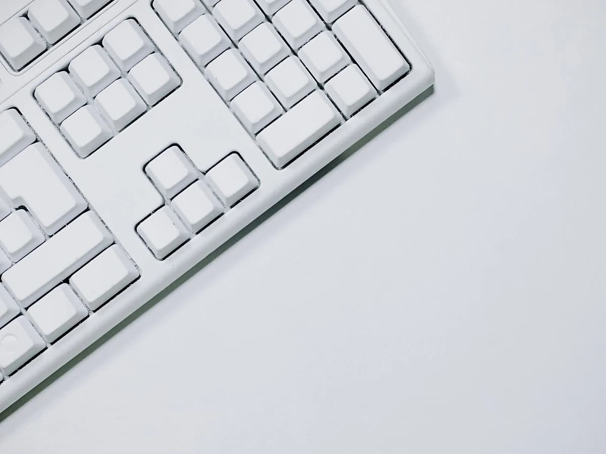 Logitech MX Keys S Kablosuz Aydınlatmalı Klavye Türkçe Q